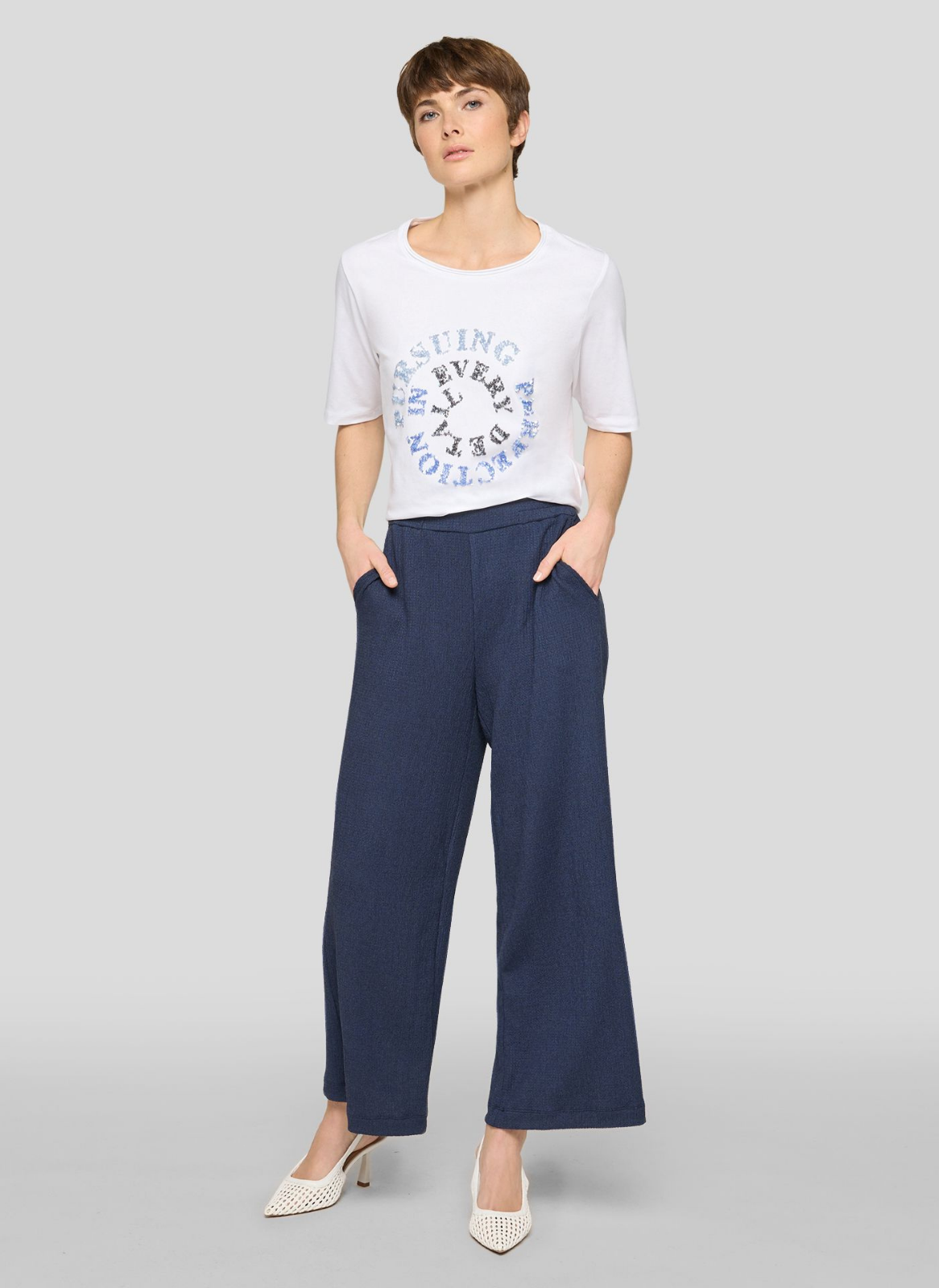 T-SHIRT EM ALGODÃO COM LANTEJOULAS AZUIS - RABE