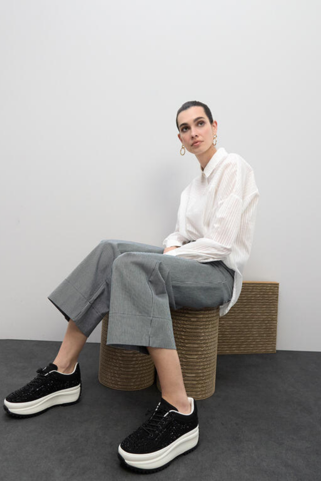 TÉNIS DE PLATAFORMA COM STRASS BRILHO - LOLA CASADEMUNT