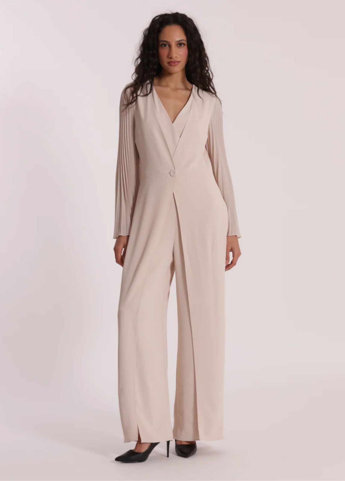 MACACÃO LONGO COM MANGAS PLISSADAS - MIMI MUA