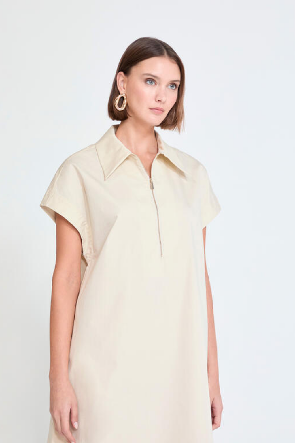 VESTIDO CAMISEIRO CURTO CREME COM FECHO - LOLA CASADEMUNT BY MAITE