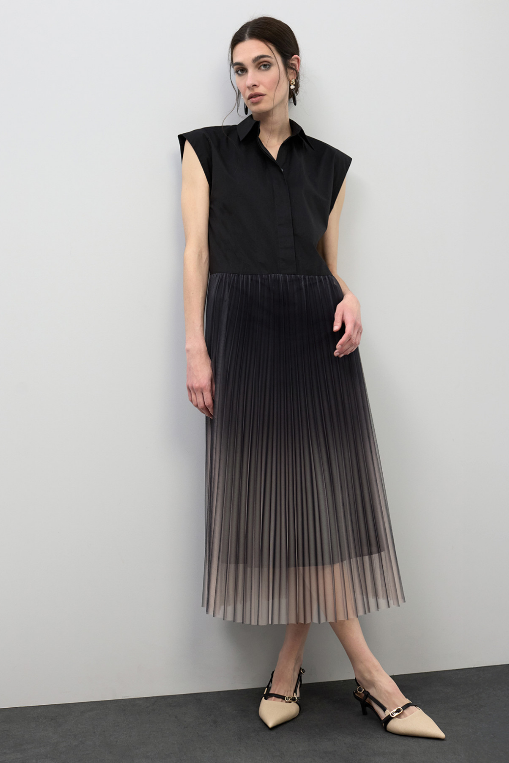 VESTIDO GOLA DE CAMISA COM SAIA PLISSADA DE TULE - LOLA CASADEMUNT