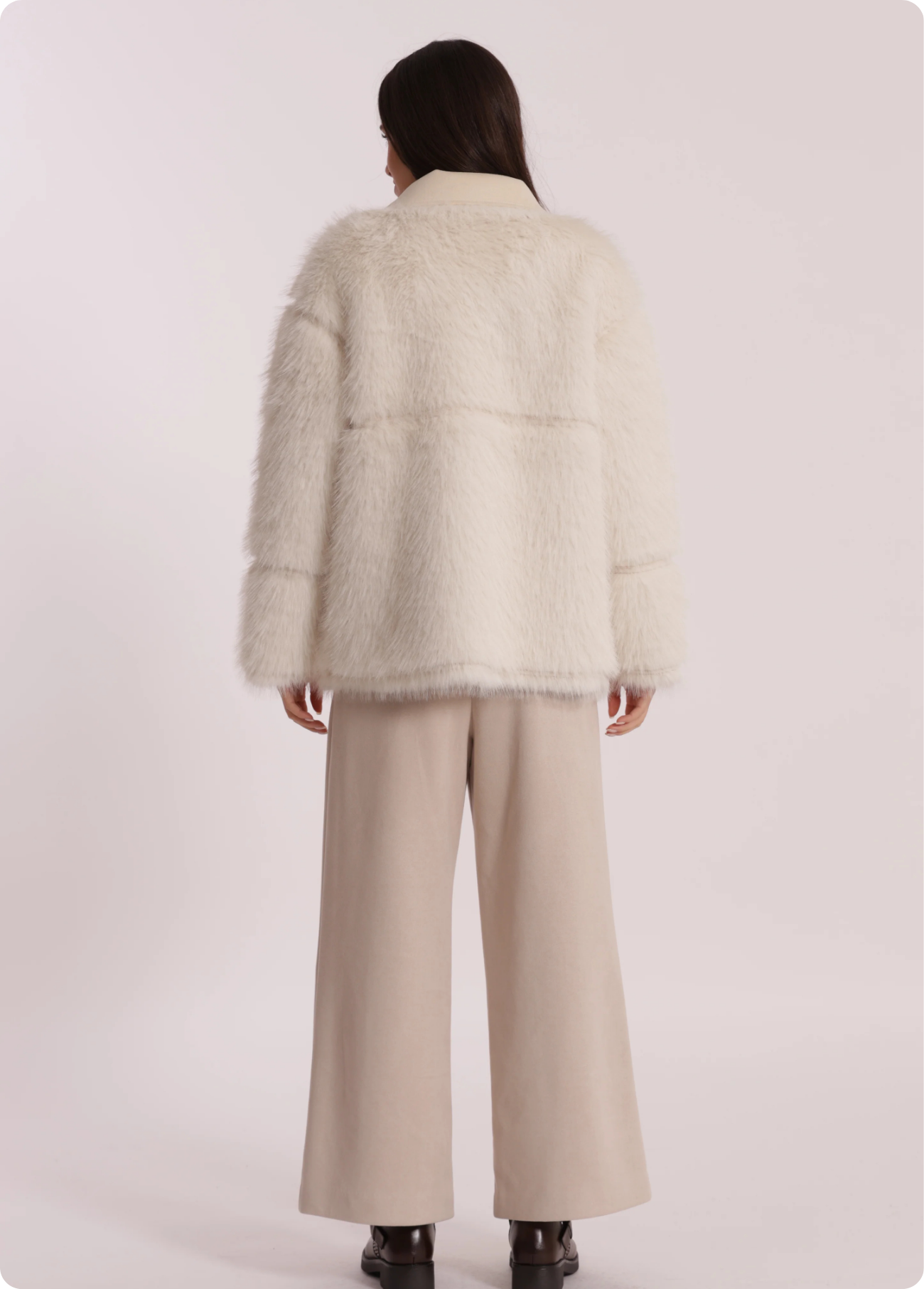 CALÇAS CROPPED COM EFEITO CAMURÇA - MIMI MUA