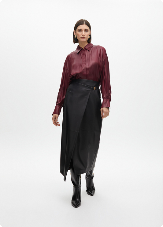 SAIA LÁPIS EFEITO COURO COM DETALHE LATERAL - LOLA CASADEMUNT