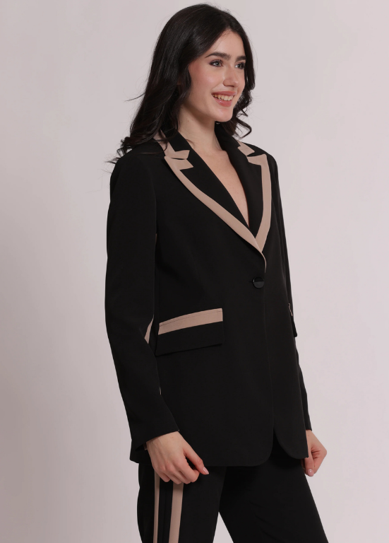 BLAZER LONGO PRETO DE TÉCNICO COM CONTRASTE BEGE - MIMI MUA