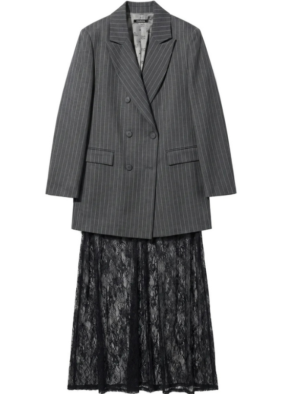 VESTIDO BLAZER COM RISCA VERTICAL E SAIA EM RENDA - FOURSOUL