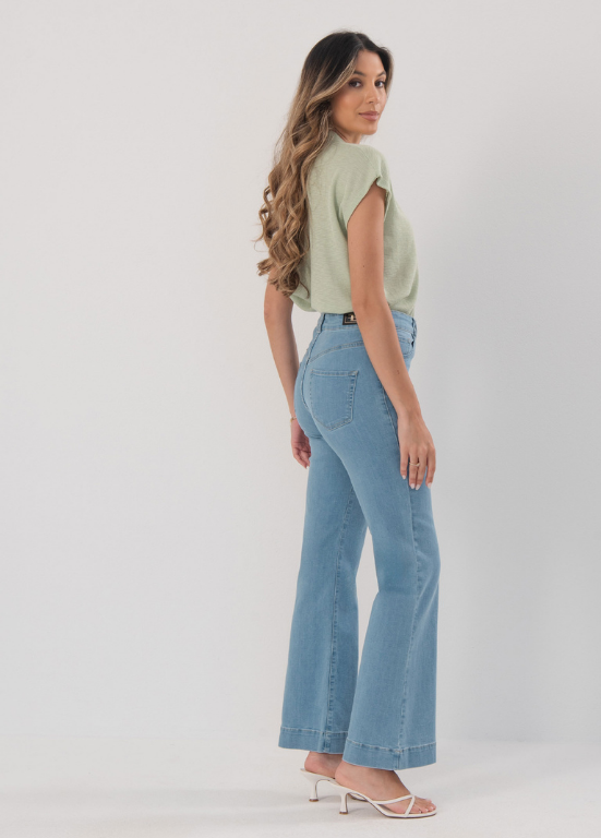 JEANS EM ALGODÃO COM CORTE FLARE - FERRACHE