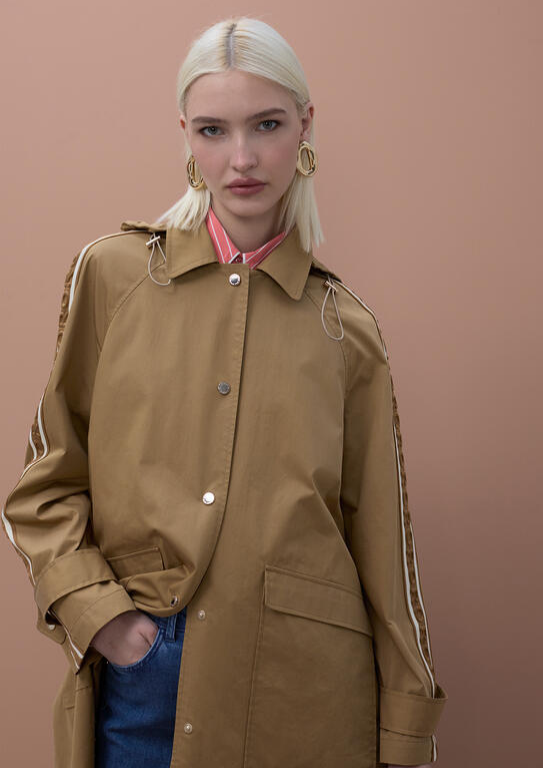 TRENCH COAT OVERSIZE COM FITAS LATERAIS - LOLA CASADEMUNT