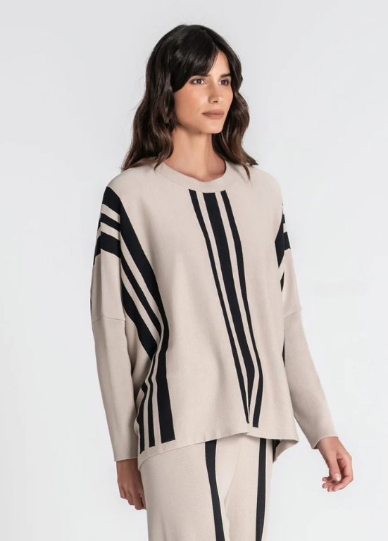 CAMISOLA DE MALHA OVERSIZE BEGE COM RISCAS PRETAS - RUGA