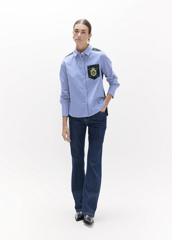 CAMISA DE RISCAS AZUL E BRANCO COM XADREZ E BRAZÃO LC - LOLA CASADEMUNT