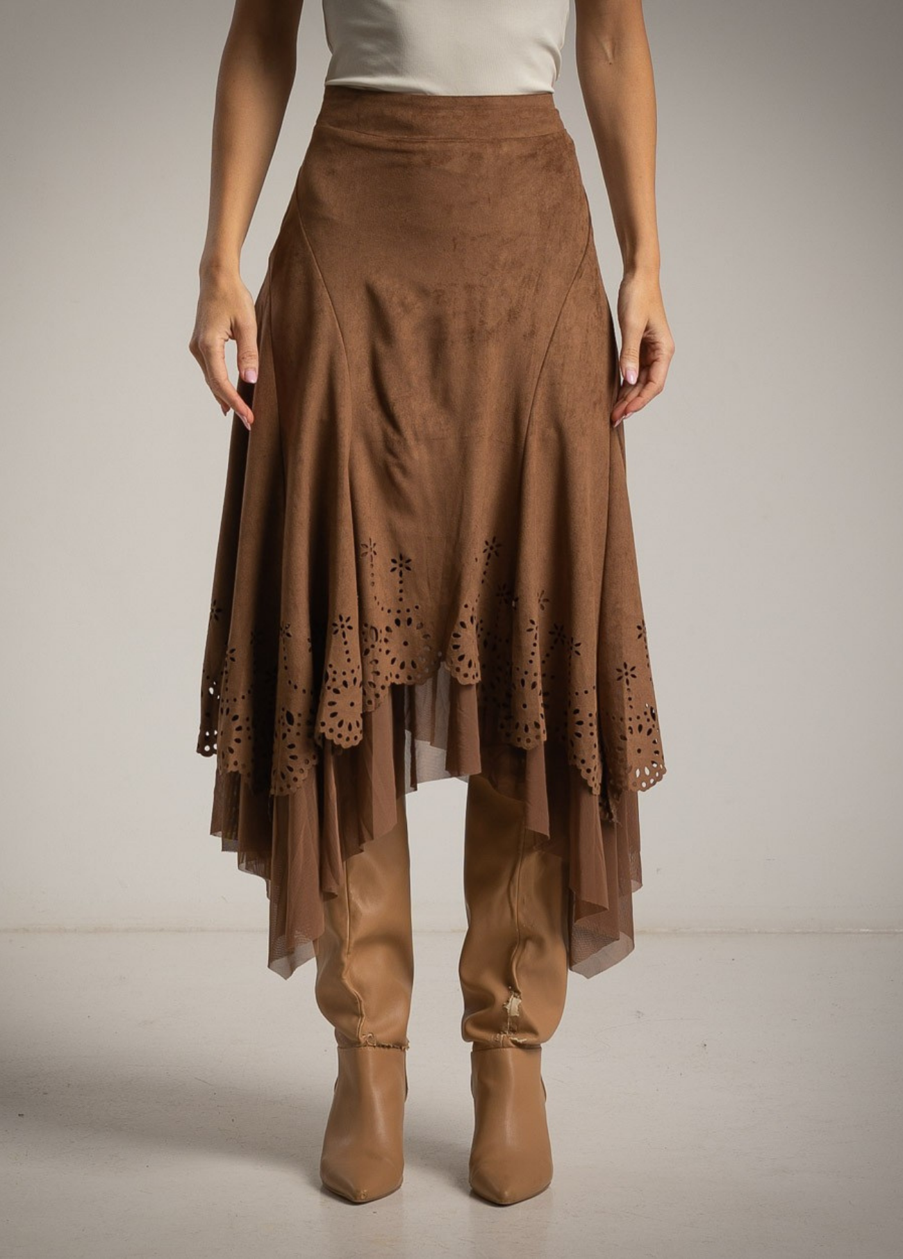 SAIA ASSIMÉTRICA BOHO CHIC TIPO CAMURÇA - ALBANOS