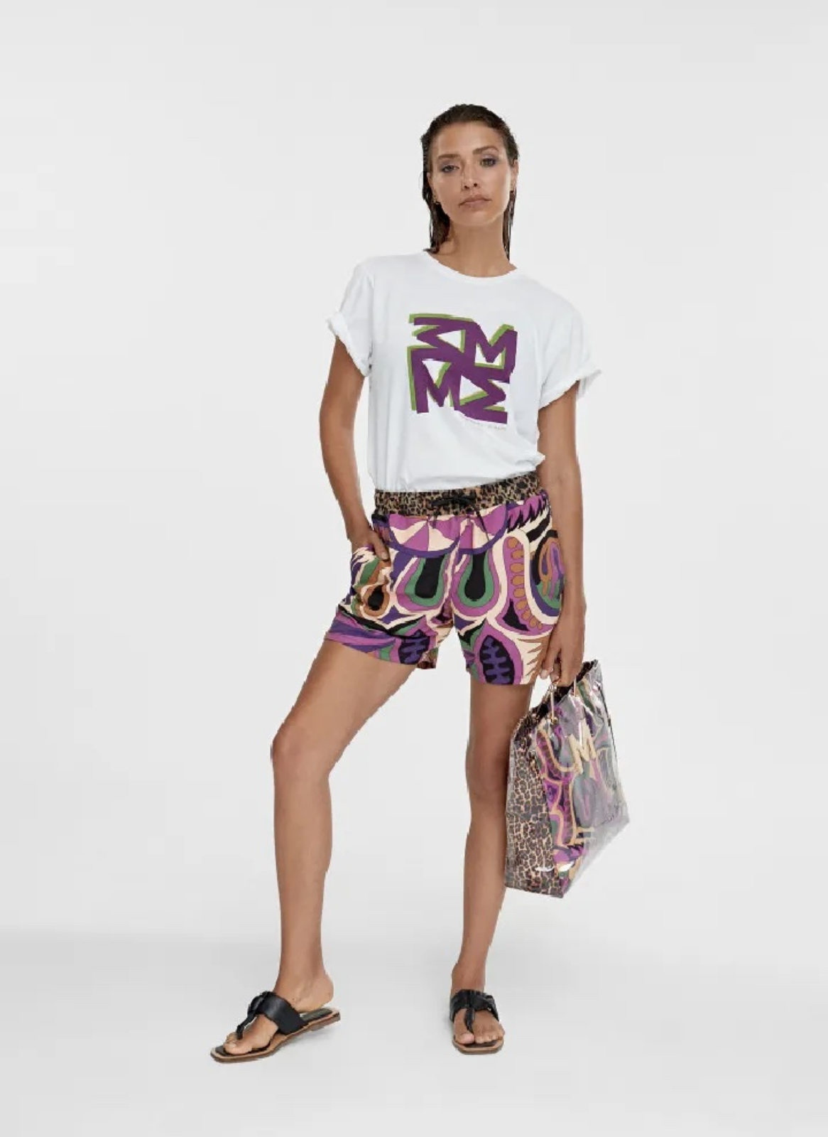 T-SHIRT BRANCA COM LOGOMANIA ROXA E VERDE - LOLA CASADEMUNT