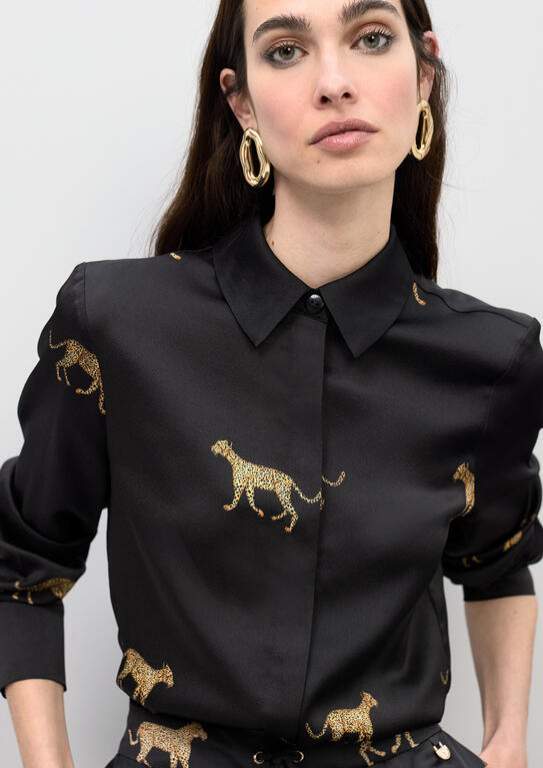 CAMISA DE CETIM COM ESTAMPADO DE LEOPARDOS - LOLA CASADEMUNT
