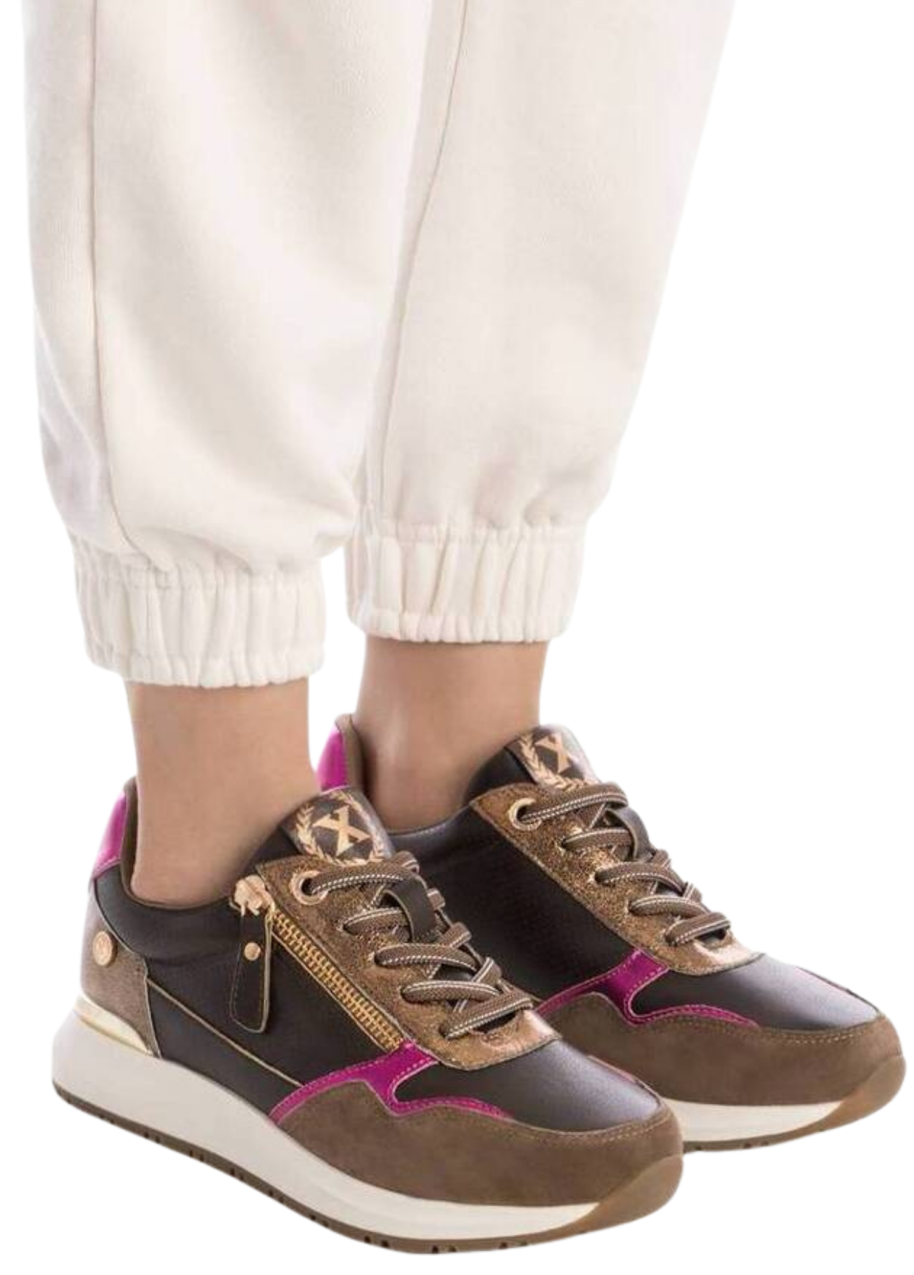 TÉNIS CASTANHOS COM DETALHES DOURADOS E ROSA METÁLICO - XTI SHOES