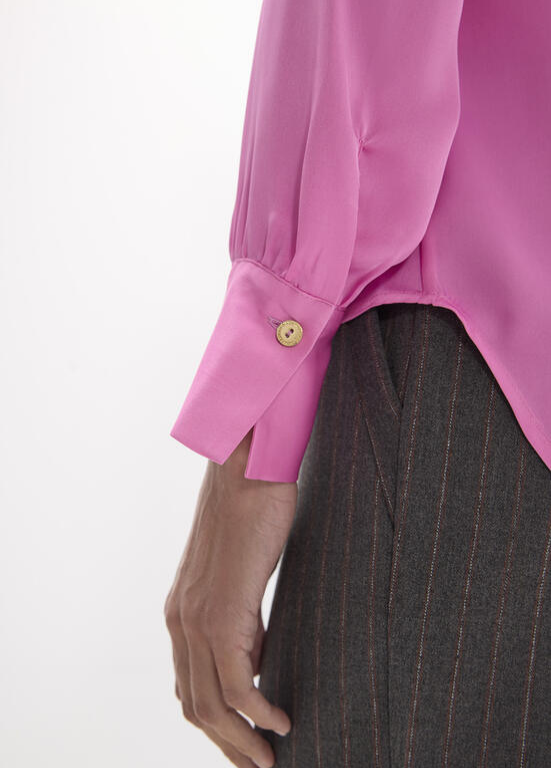 CAMISA SEDOSA EM ROSA COM LAÇADA NA GOLA - LOLA CASADEMUNT