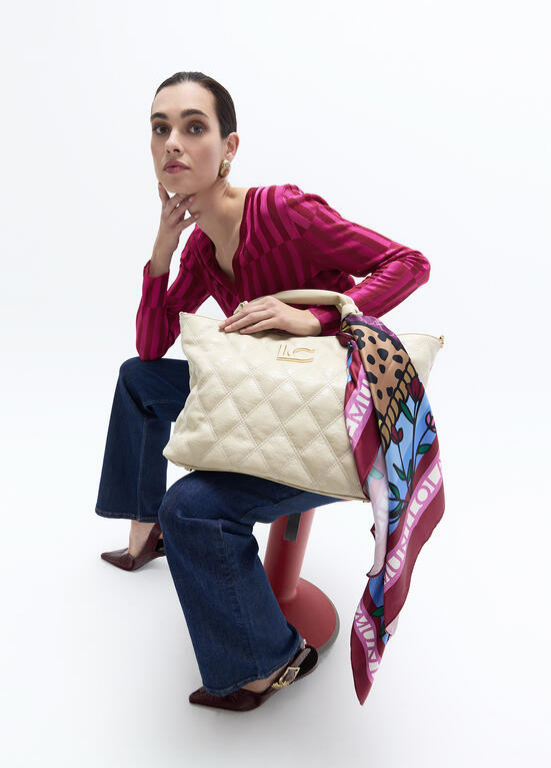 SHOPPER EM ECOPELE COM EFEITO MATELASSÊ LC - LOLA CASADEMUNT