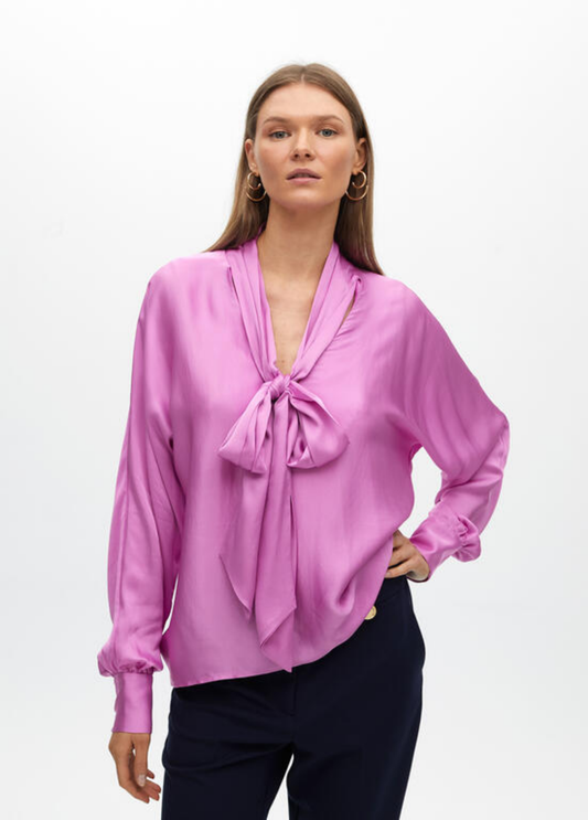 BLUSA DE CETIM ROSA COM LAÇO NA GOLA - LOLA CASADEMUNT BY MAITE