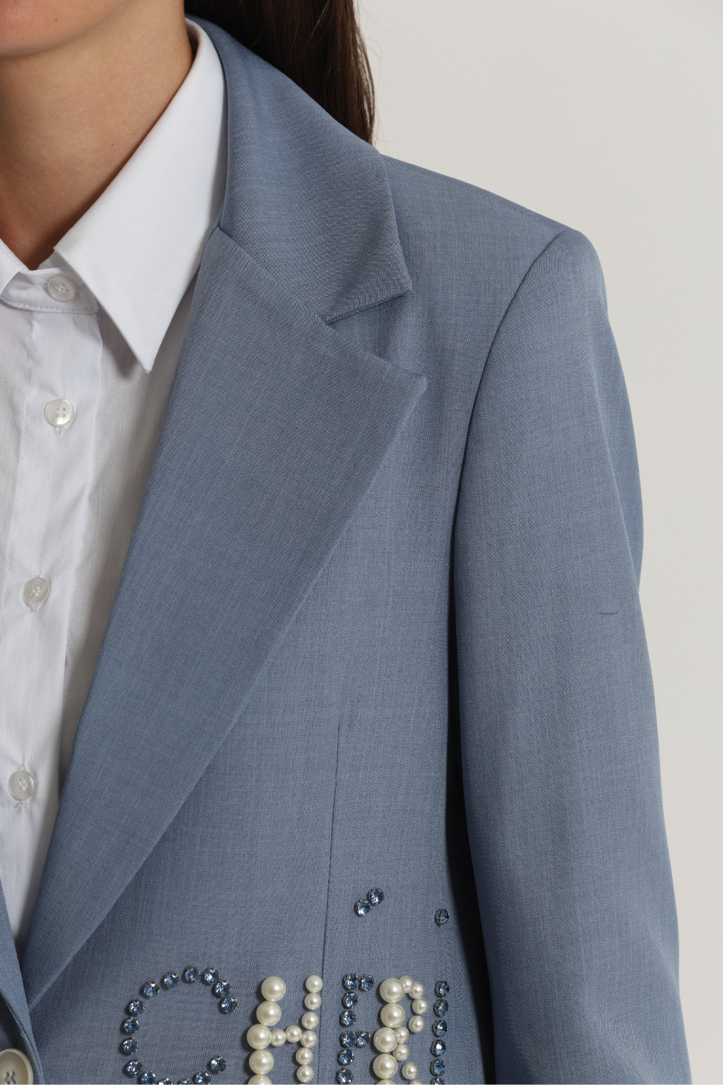 BLAZER COM DETALHE DE JÓIA - MIMI MUA