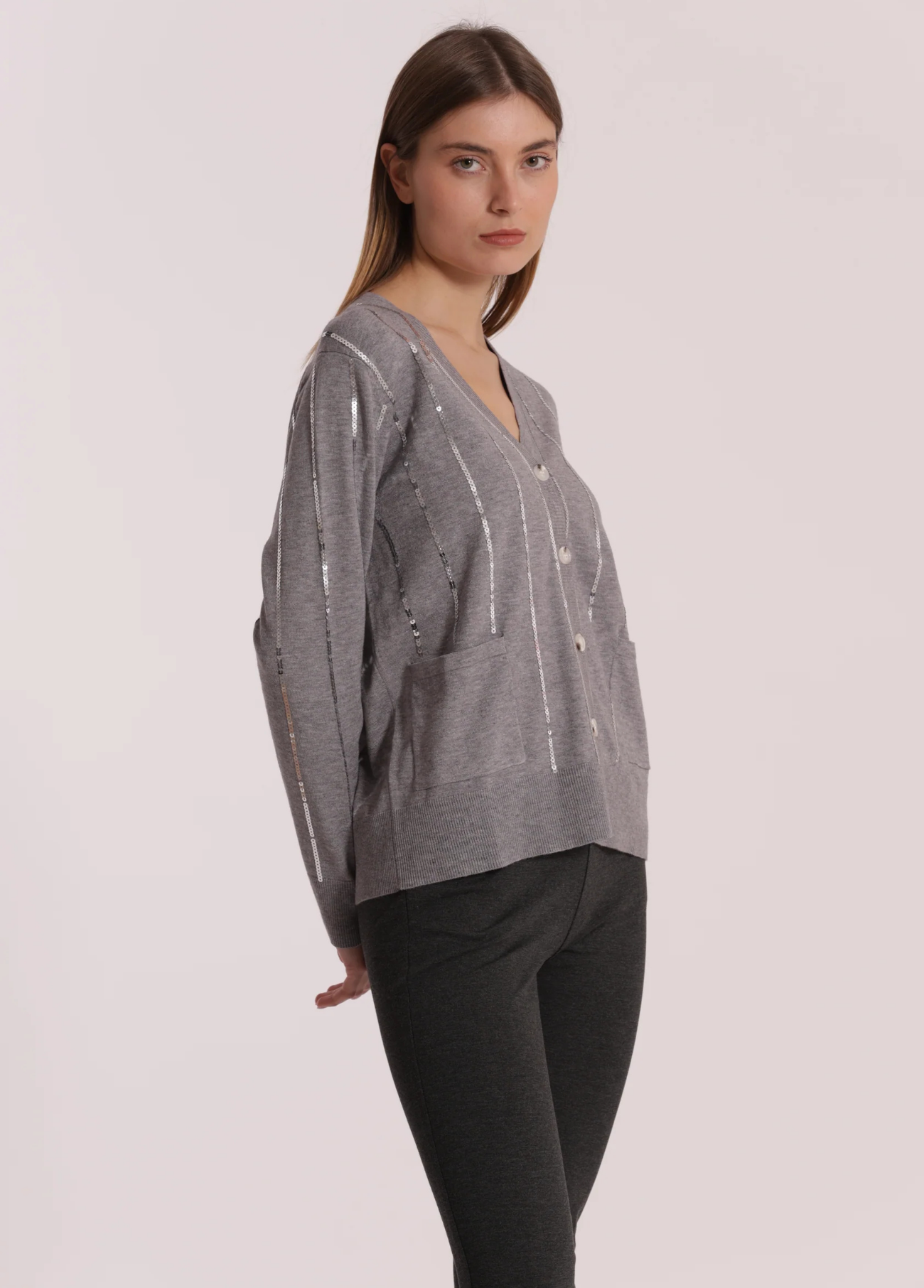 CARDIGAN COM PORMENORES EM LANTEJOULAS - MIMI MUA