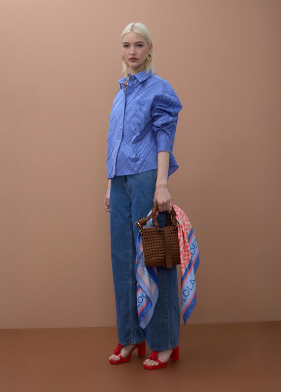 CAMISA OVERSIZE EM POPELINE COM TEXTURA DE LOSANGULOS - LOLA CASADEMUNT