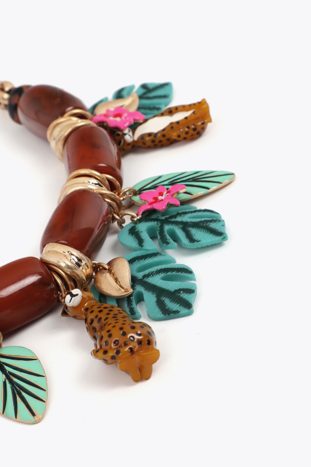 COLAR CURTO COM CHARMES TROPICAIS - LOLA CASADEMUNT