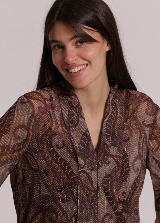 CAMISA ESTAMPADO PAISLEY EM TONS DE BORDEAUX - MIMI MUA