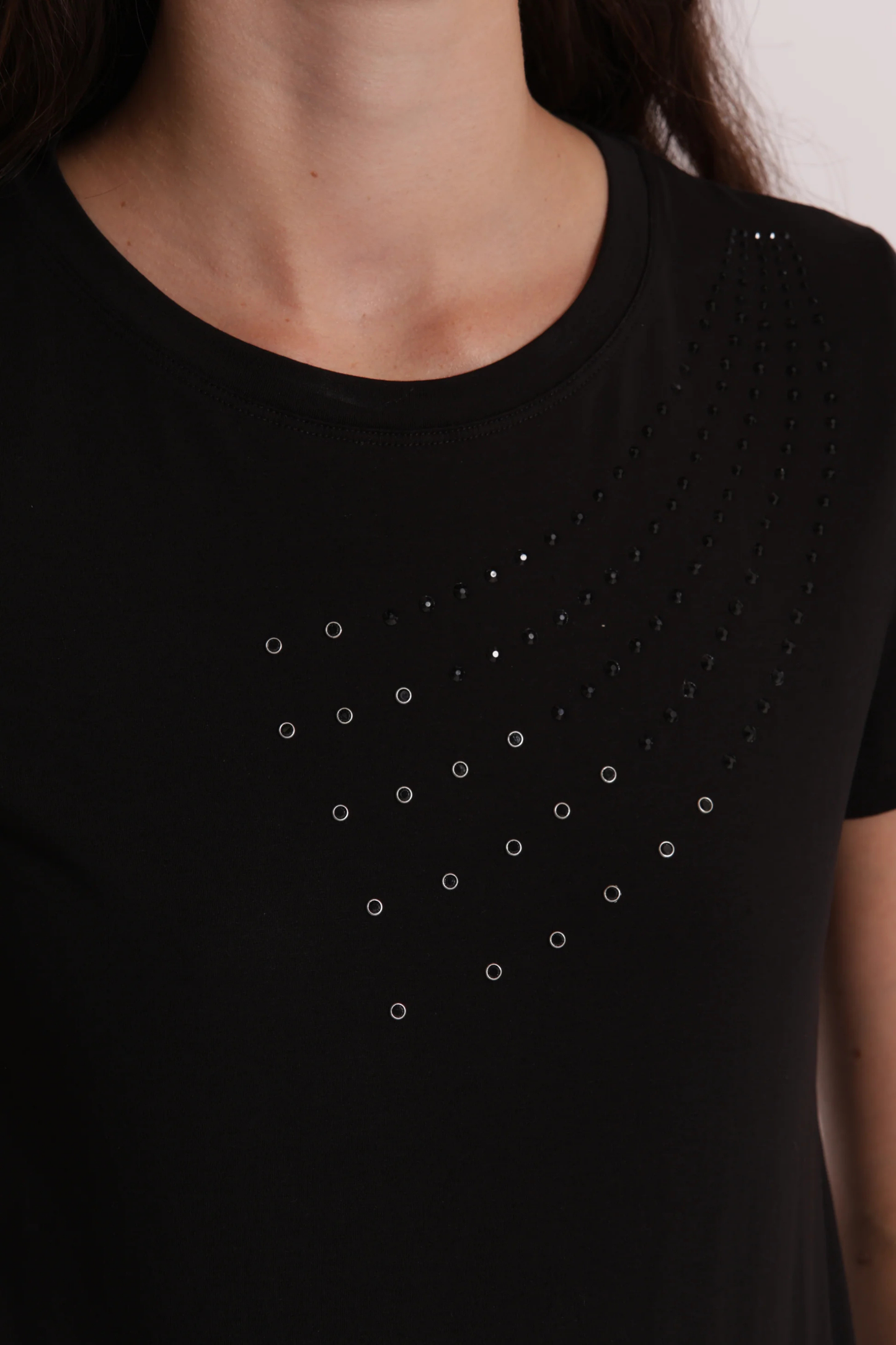 T-SHIRT COM TACHAS - MIMI MUA