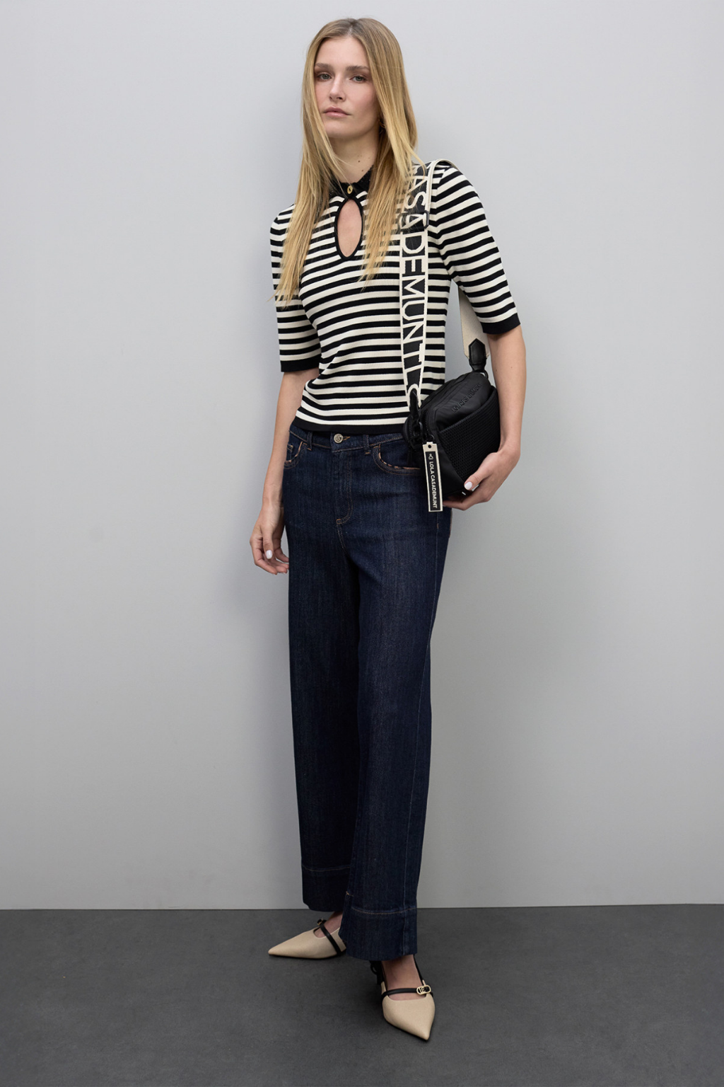 T-SHIRT DE GOLA POLO LISTRADA - LOLA CASADEMUNT