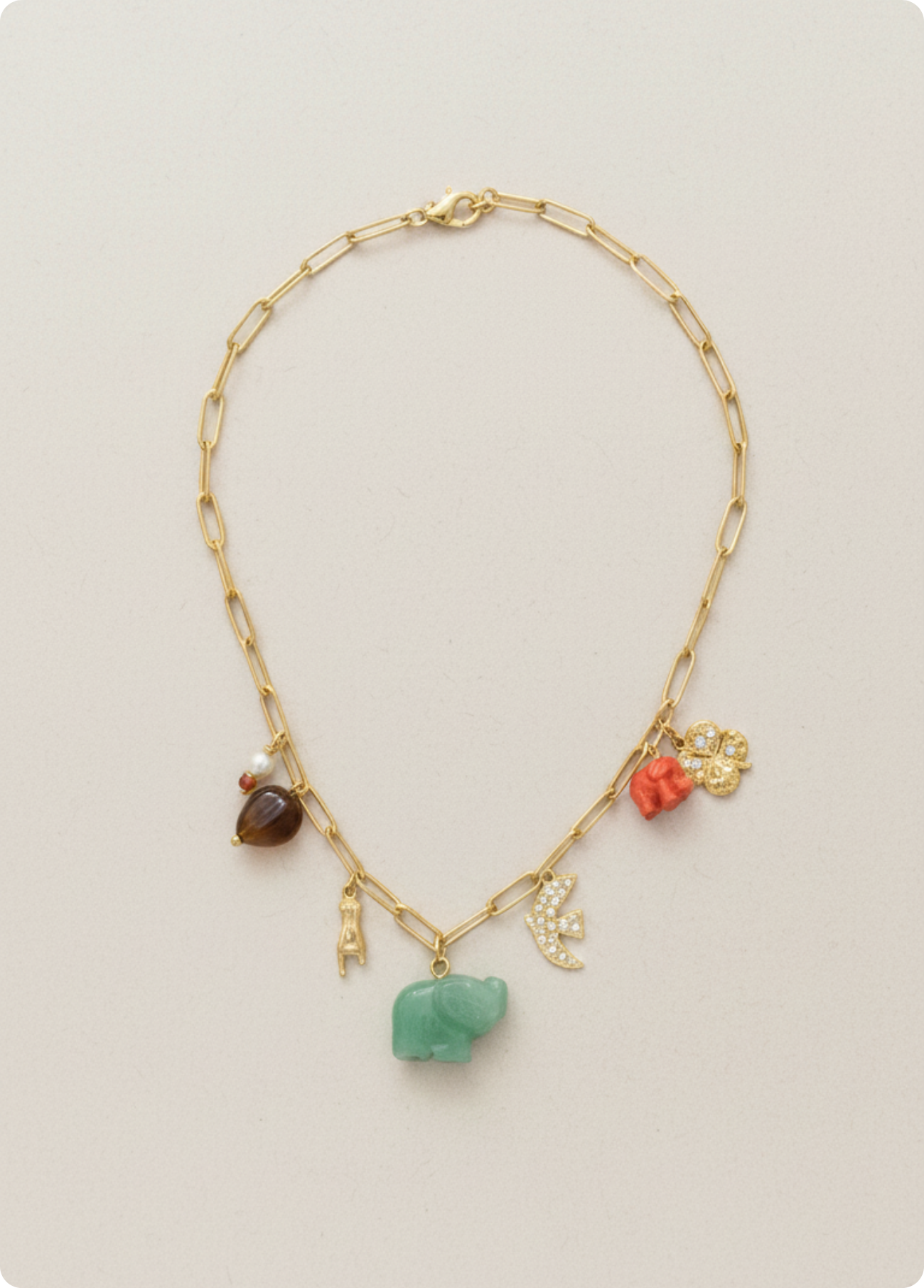 COLAR DOURADOS COM CHARMS - BASTTA