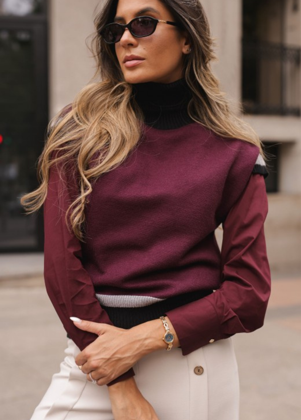 CAMISOLA DE MALHA COM GOLA ALTA E DETALHES - FERRACHE