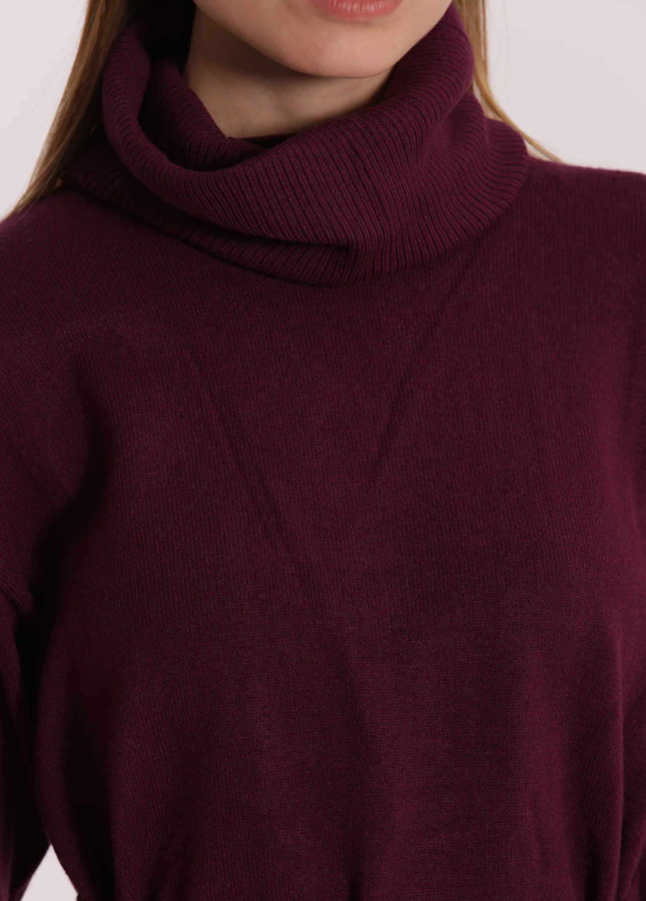 CAMISOLA DE MALHA COM GOLA REMOVIVEL E CINTO - MIMI MUA