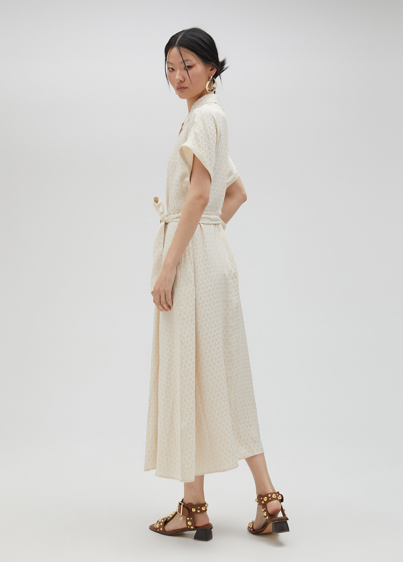 VESTIDO CAMISEIRO ACETINADO - LOLA CASADEMNT BY MAITE
