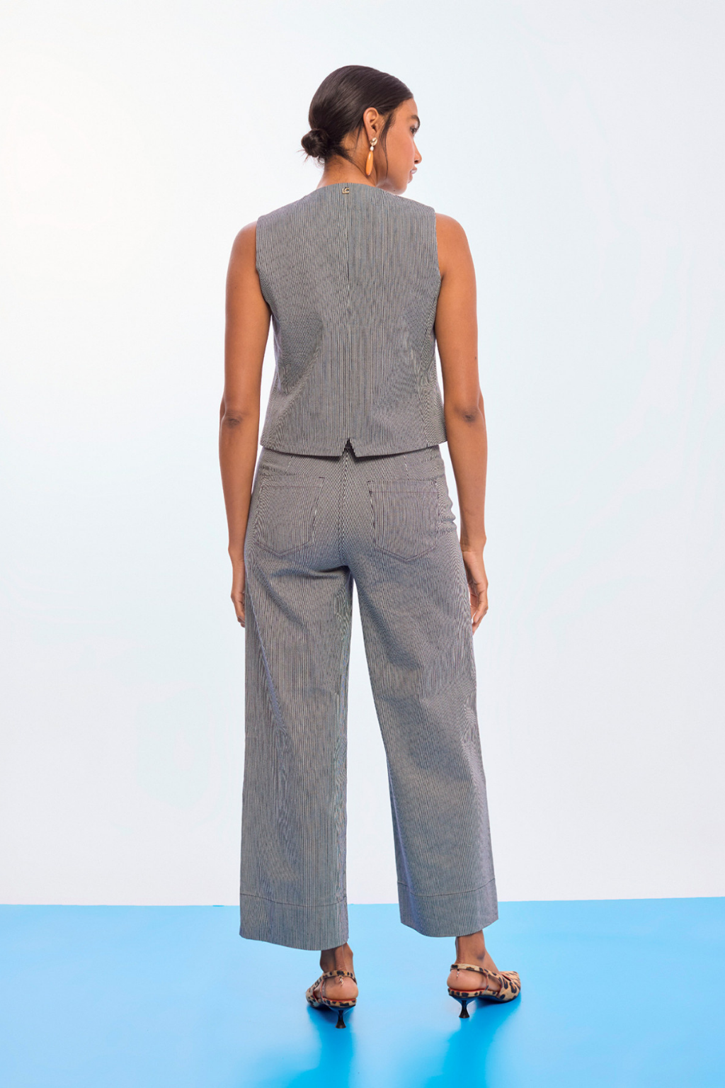 CALÇAS CULOTTES DE SARJA LISTRADOS - LOLA CASADEMUNT