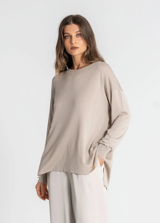 CAMISOLA DE MALHA LISA OVERSIZE - RUGA