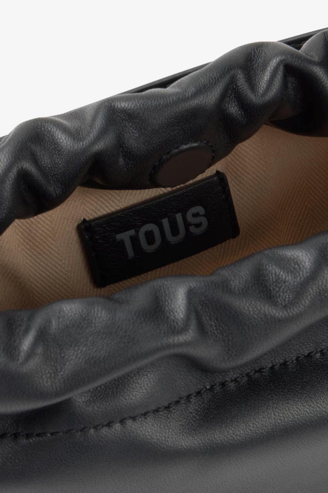 MALA PRETA EM PELE GLOSS - TOUS