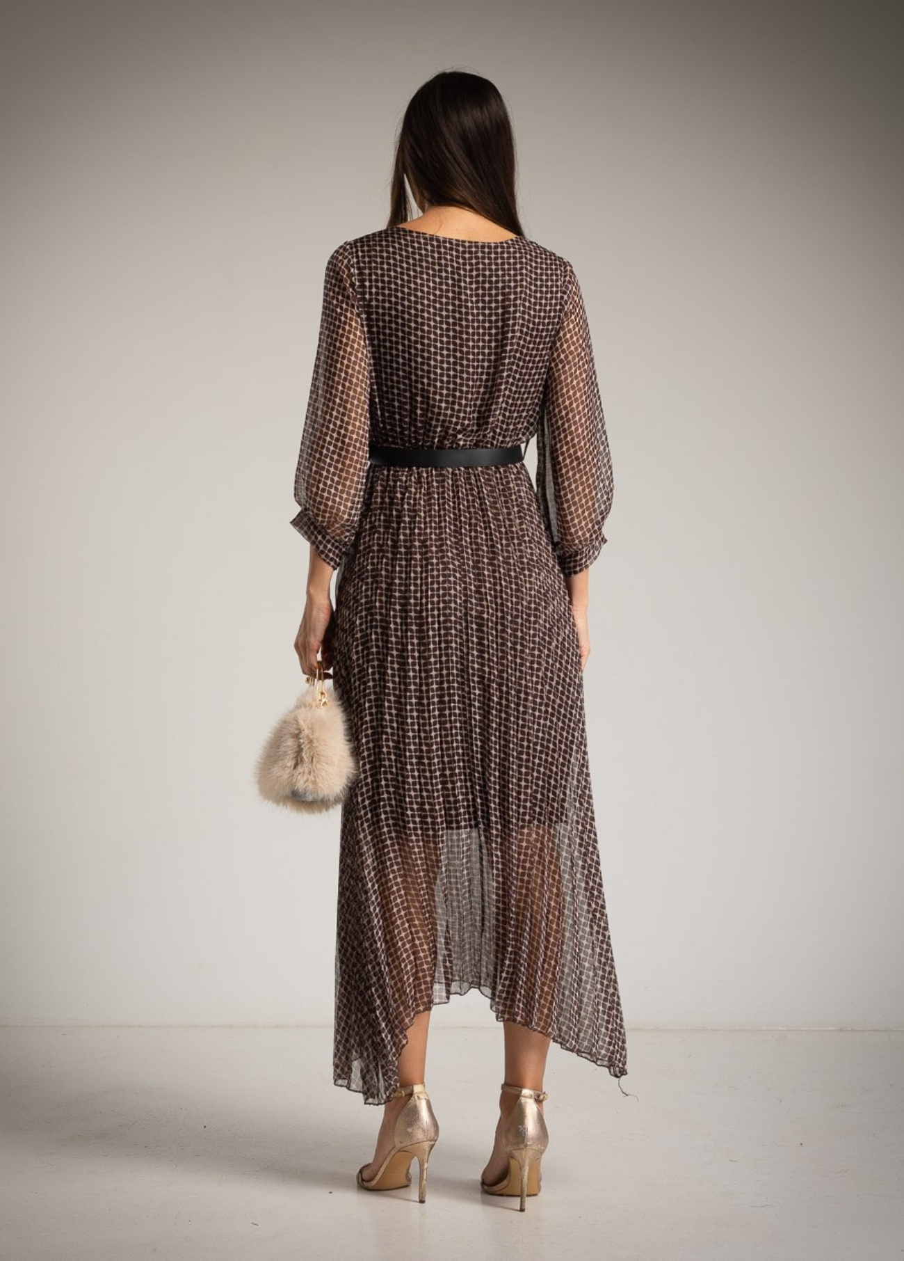 VESTIDO GEOMÉTRICO COM TRANSPARÊNCIAS - ALBANOS