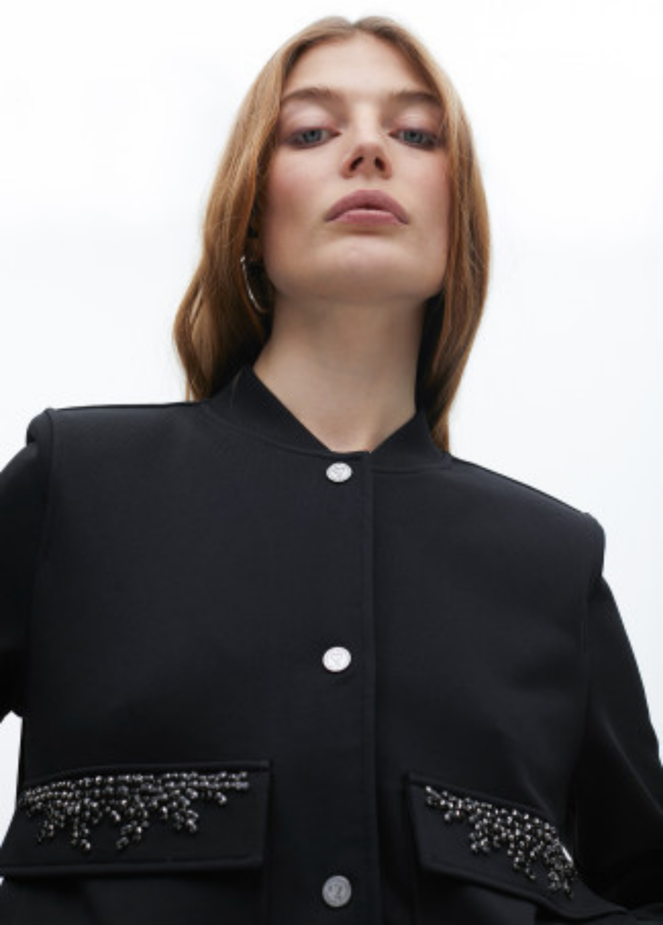 BOMBER COM  PEDRARIA - LOLA CASADEMUNT