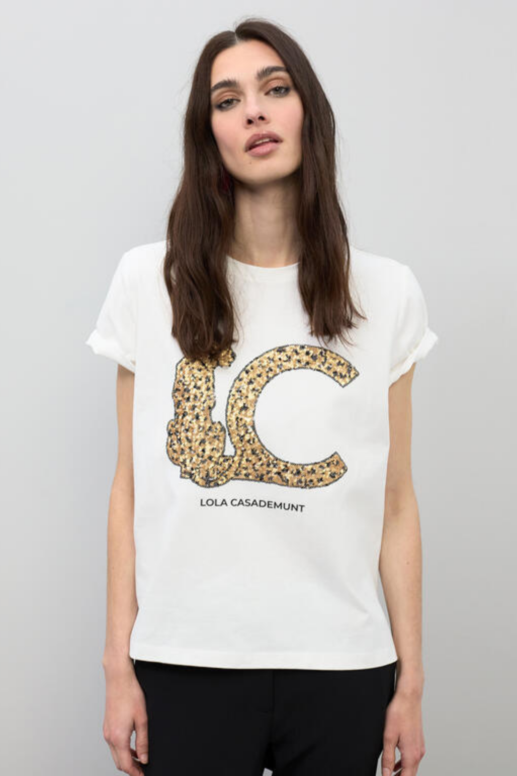 T-SHIRT BRANCA COM ESTAMPADO LC - LOLA CASADEMUNT
