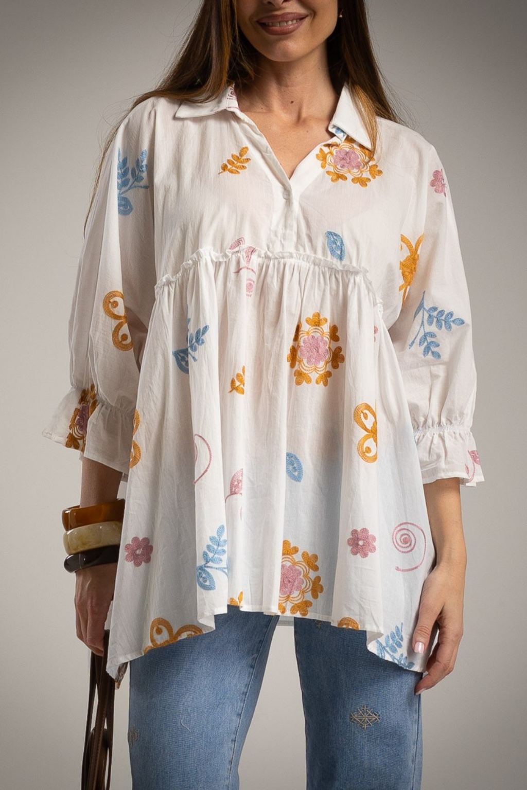 BLUSA COM BORDADOS - ALBANO'S