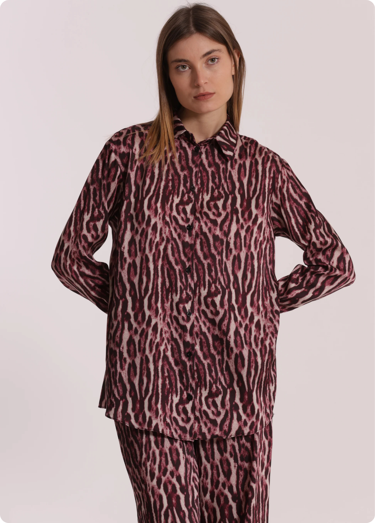 CAMISA COM ESTAMPADO ANIMAL - MIMI MUA