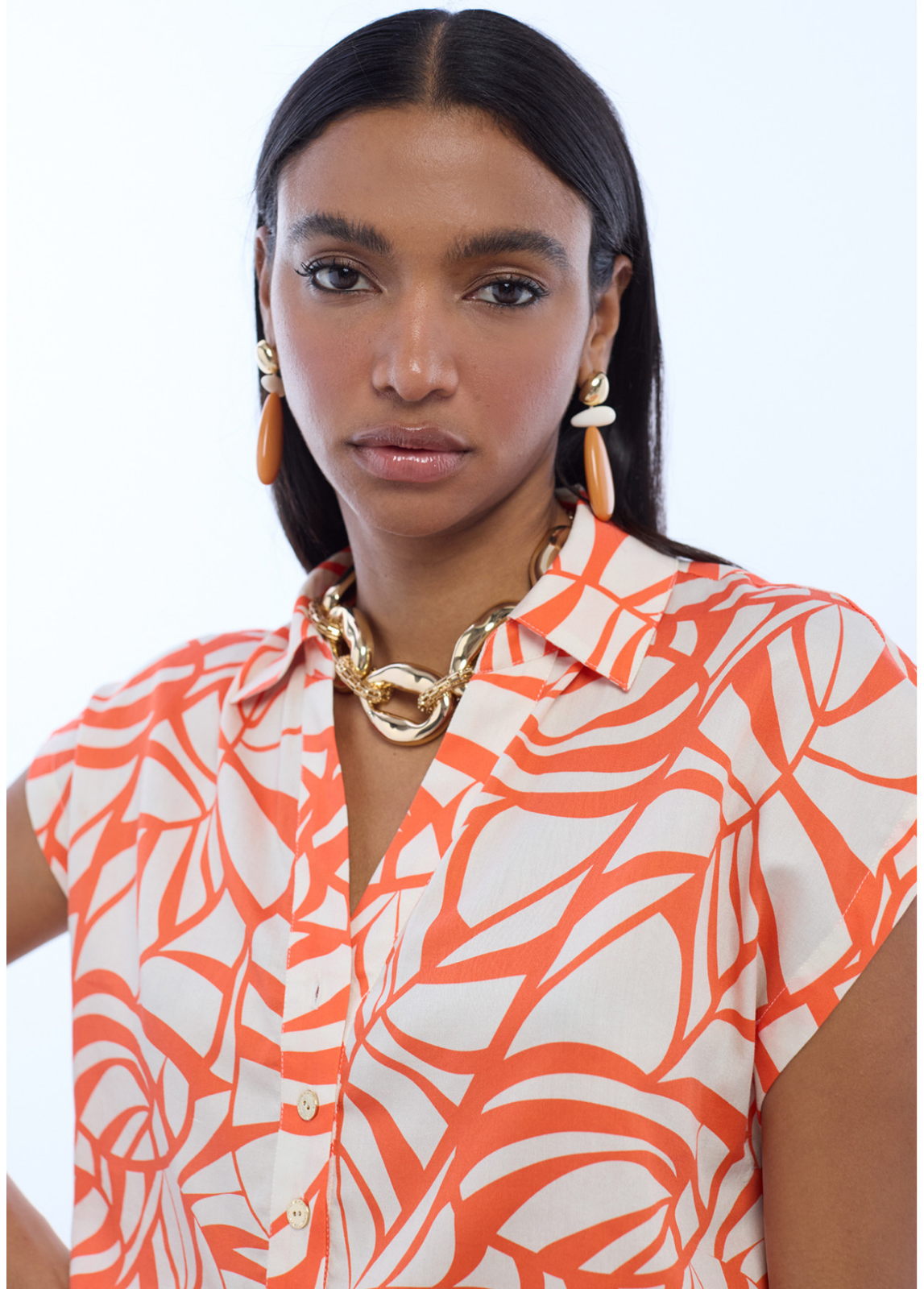 BLUSA COM ESTAMPADO DE FOLHAS LARANJA - LOLA CASADEMUNT