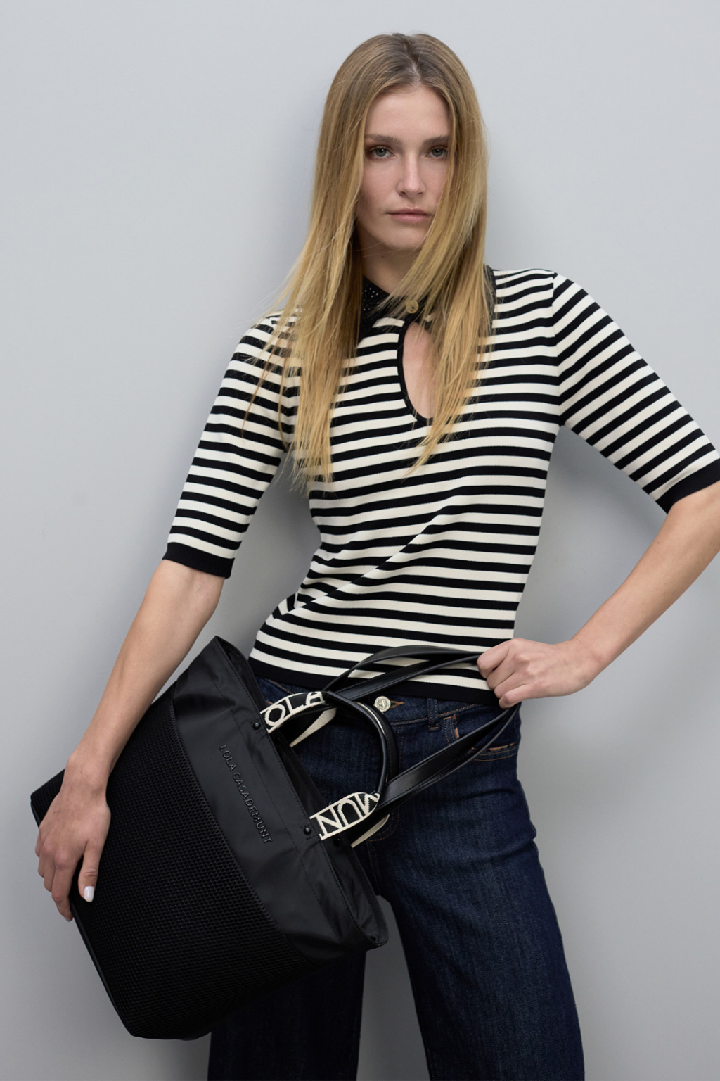 T-SHIRT DE GOLA POLO LISTRADA - LOLA CASADEMUNT