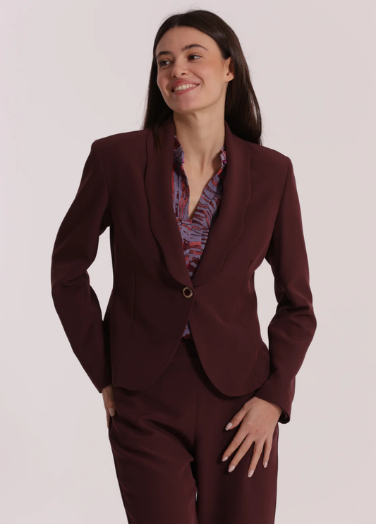 BLAZER CURTO COM DETALHE DE GOLA EM TECIDO - MIMI MUA
