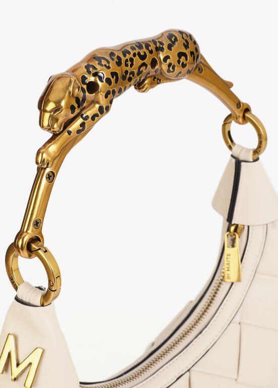 BOLSA MEIA LUA COM PEGA METÁLICA ADORNADA DE LEOPARDO - LOLA CASADEMUNT