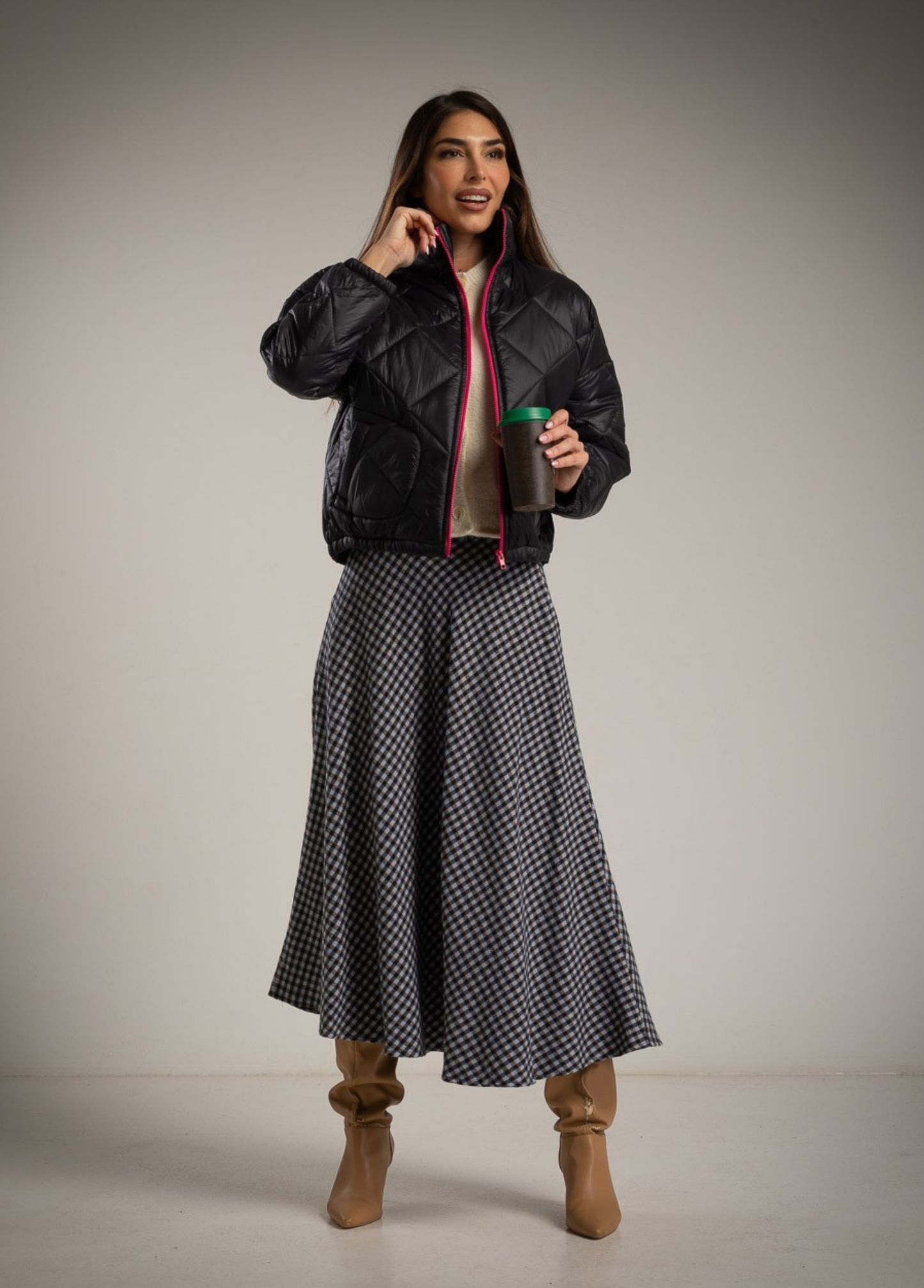 PARKA ACOLCHOADA CURTA COM FECHO NEON - ALBANOS