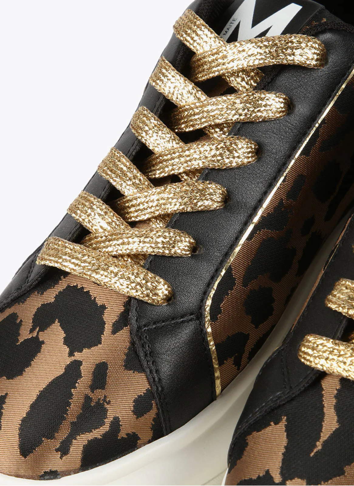SNEAKERS ANIMAL PRINT COM ATACADORES OURO - LOLA CASADEMUNT