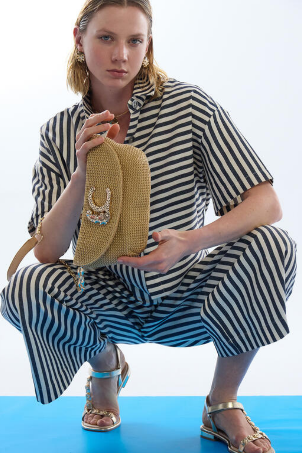 MALA MEIA LUA EM RÁFIA LC - LOLA CASADEMUNT