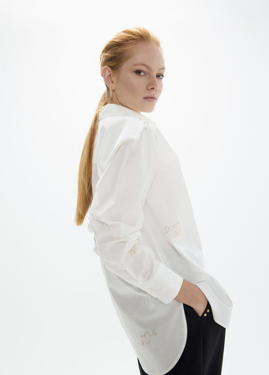 CAMISA BRANCA COM DETALHES EM STRASS DOURADO MAITE - LOLA CASADEMUNT