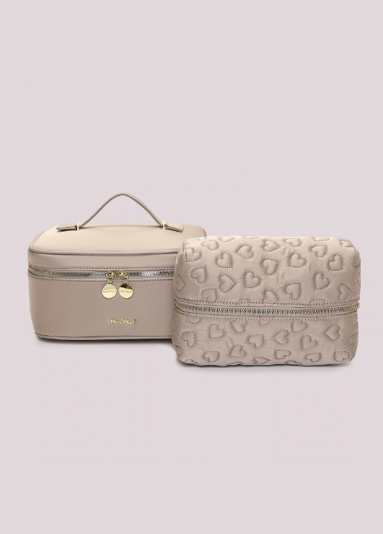 CONJUNTO DE 3 NÉCESSAIRES ACOLCHOADO COM CORAÇÕES - MIMI MUA