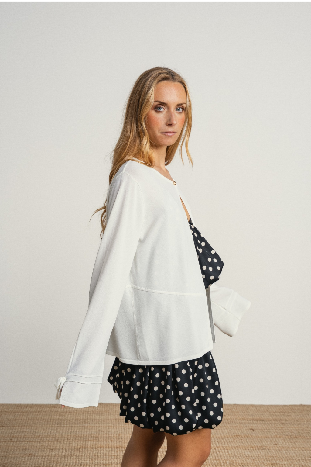 CASACO DE MALHA COM LAÇO NAS MANGAS - SMF