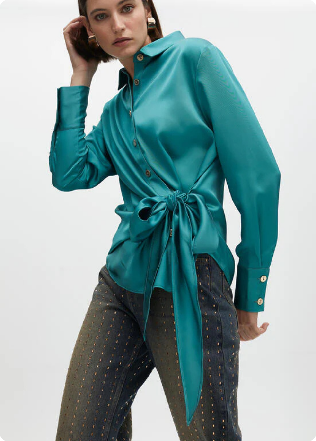CAMISA ACETINADA COM LAÇADA - LOLA CASADEMUNT